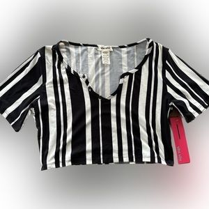 NWT ShoSho black white striped stretchy crop top M
